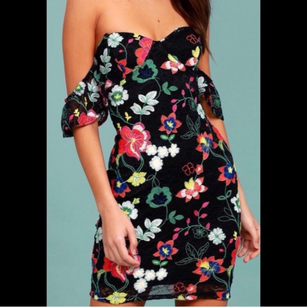 Lulus party dress